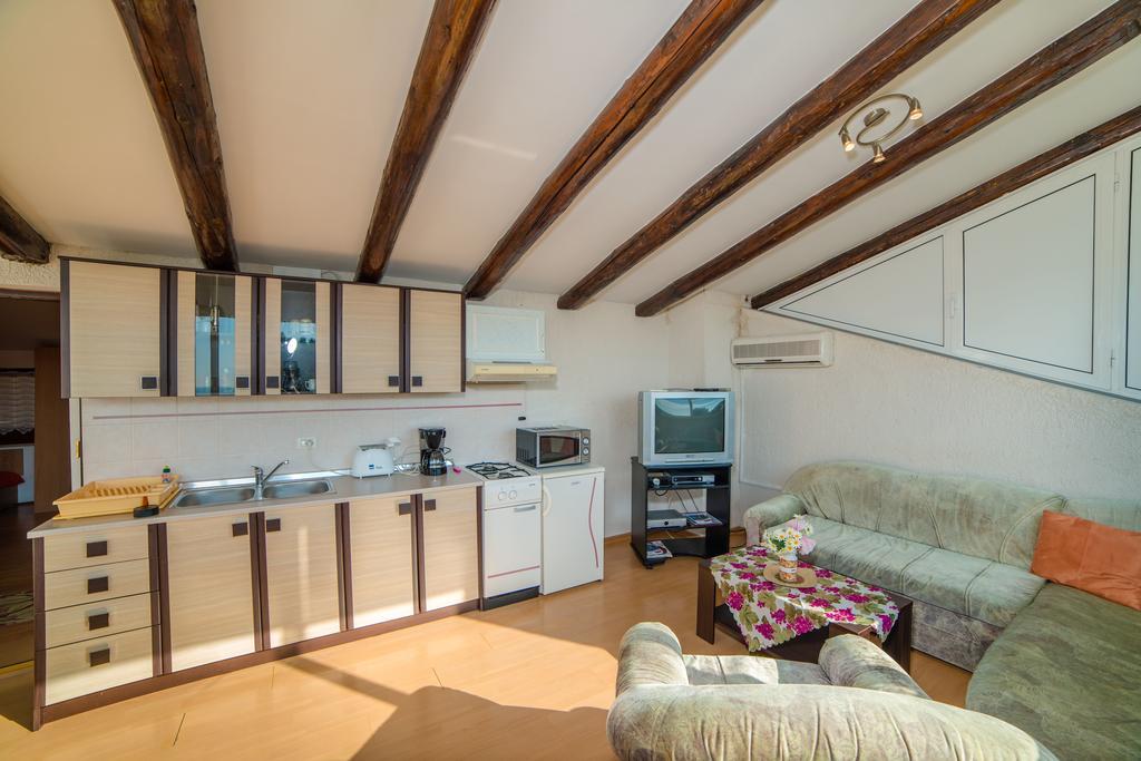 Apartments Daria Ρόβινι Δωμάτιο φωτογραφία